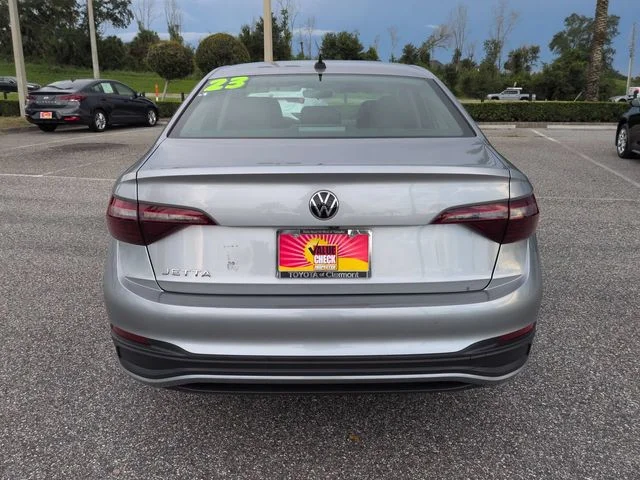 Used 2023 Silver Volkswagen 1.5T S image 5