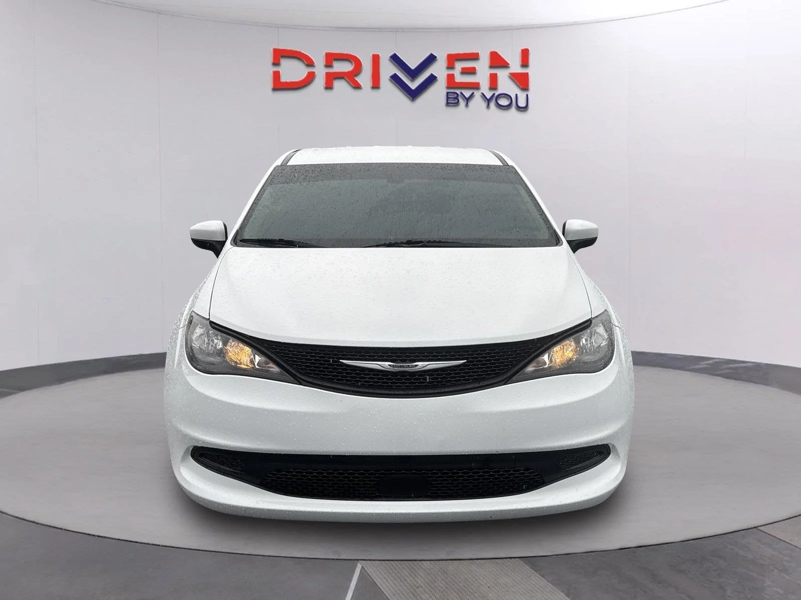 Used 2022 Bright White Clearcoat Chrysler LX image 9