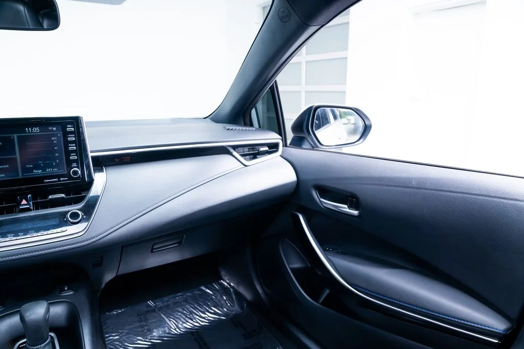 Used 2022 Silver Toyota XSE image 11
