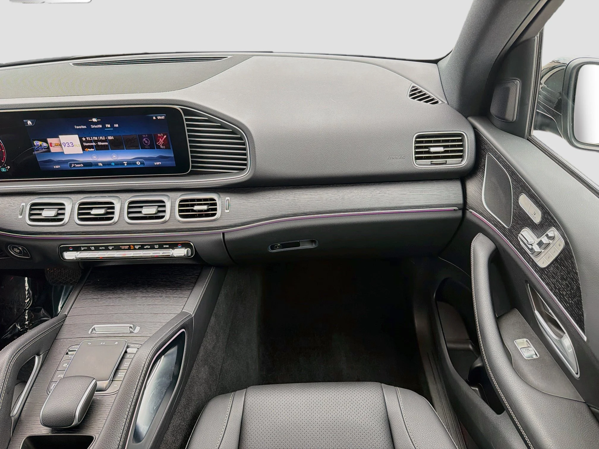 Used 2025 Obsidian Black Metallic Mercedes-Benz GLE 350 image 18