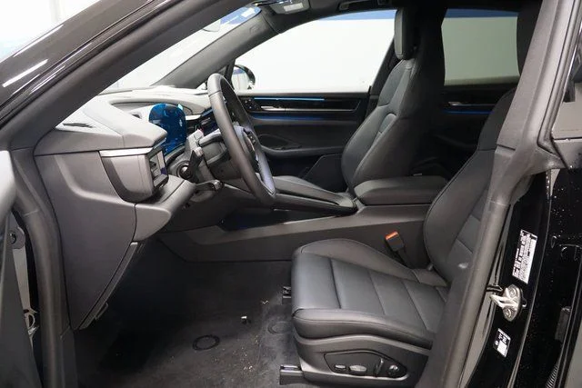 2026 Porsche Macan S - Photo 23