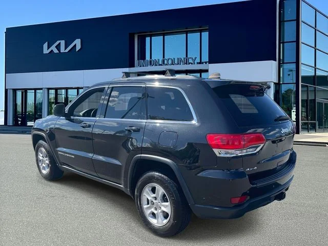 Used 2016 Black Jeep Laredo image 4