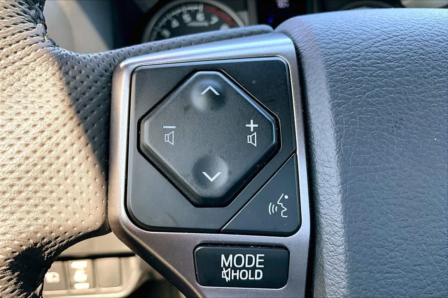 Used 2023 Wind Chill Pearl Toyota Limited image 24