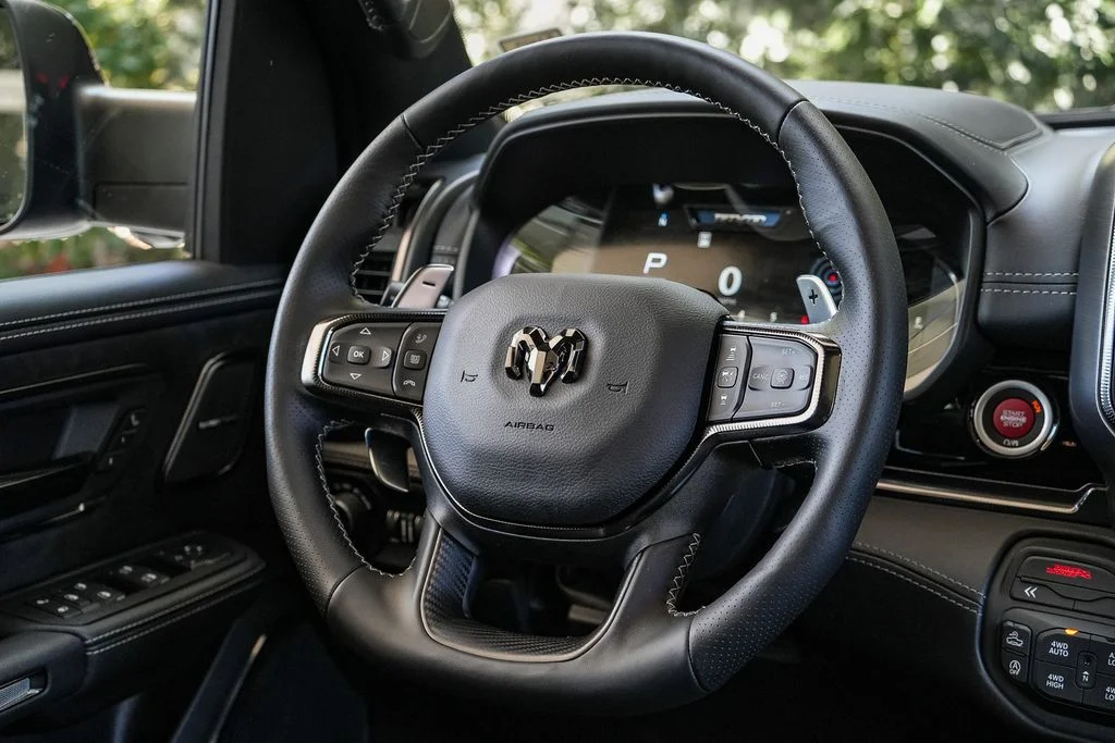 New 2026 Diamond Black Crystal Pearl-Coat Exterior Paint RAM RHO image 17