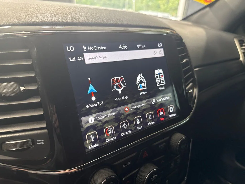 Used 2022 White Jeep Limited image 28