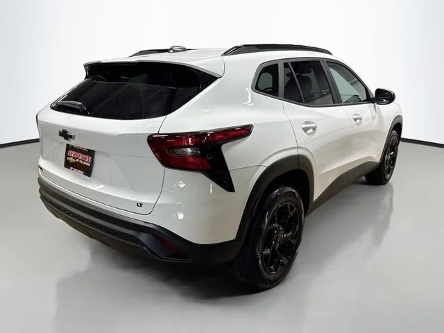2026 Chevrolet Trax LT - Photo 7