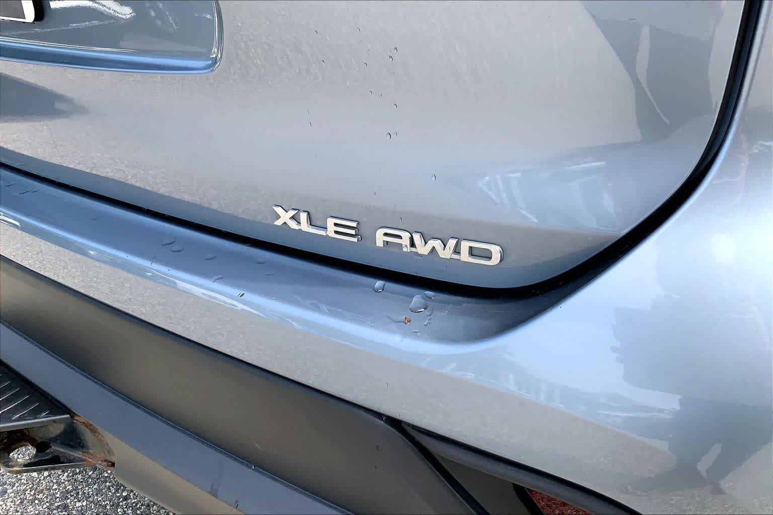 Used 2021 Moon Dust Toyota XLE image 31