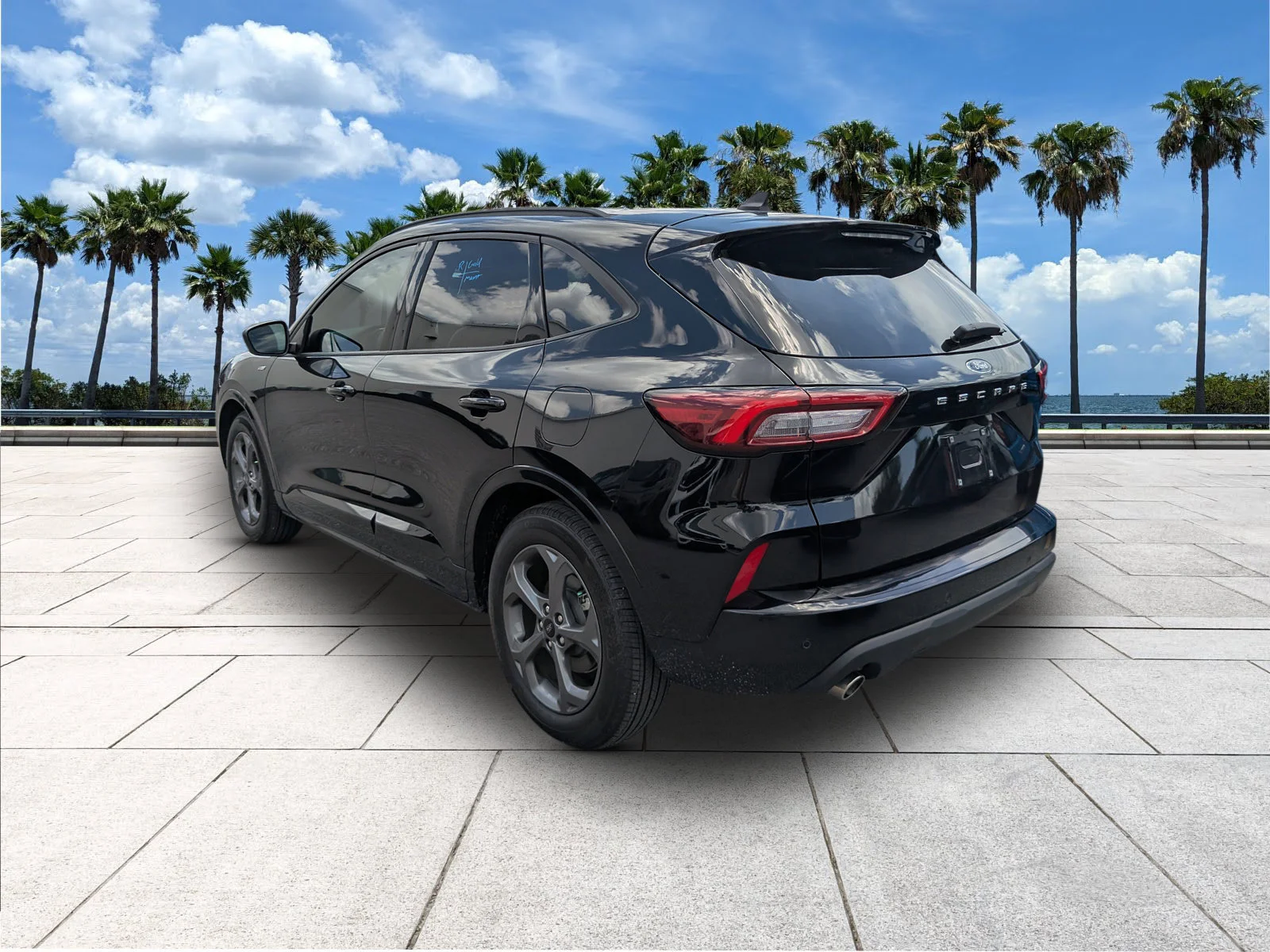 Used 2024 Agate Black Metallic Ford ST-Line image 6