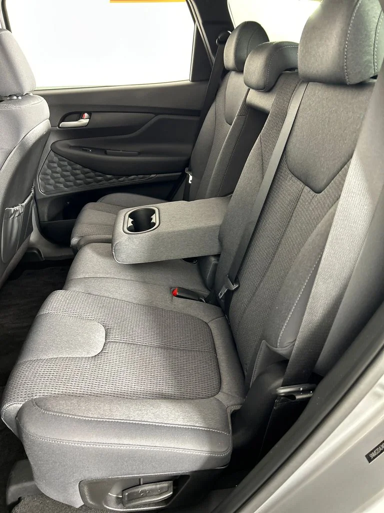 Used 2023 Silver Hyundai SEL image 17