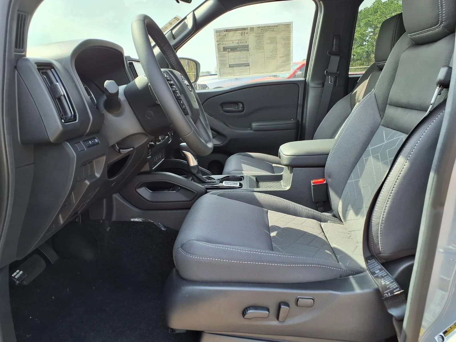 2026 Nissan Frontier Crew Cab SV - 11
