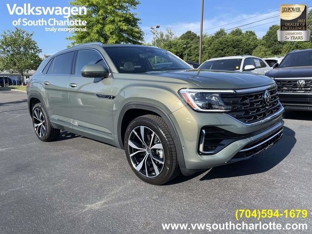 2026 Volkswagen Atlas Cross Sport 2.0T SEL Premium R-Line 4MOTION's photo