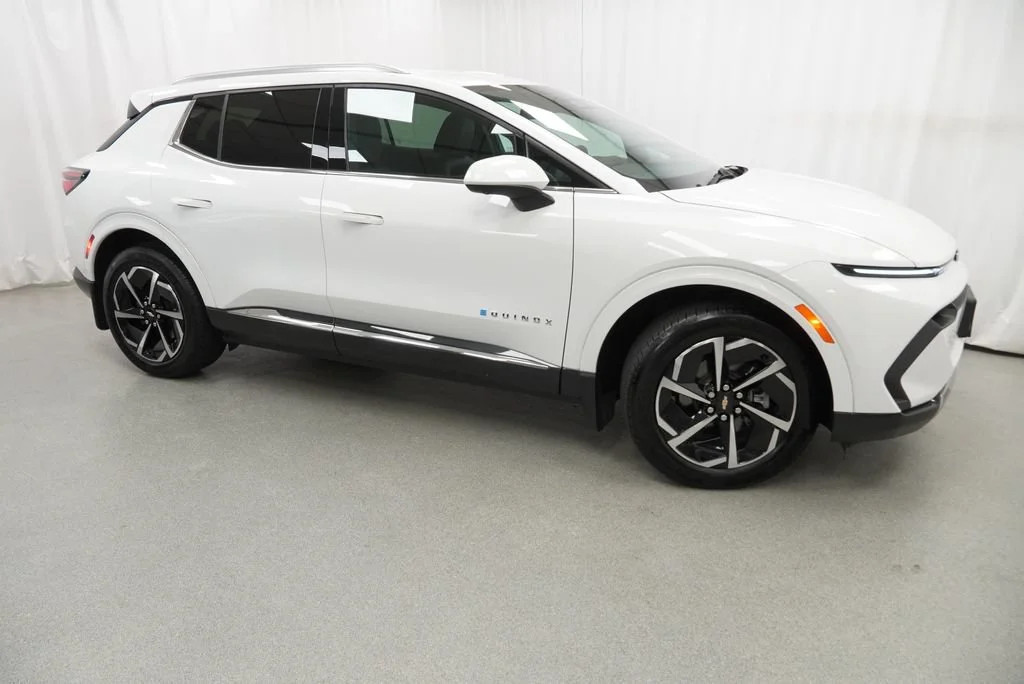 Certified Used 2024 Summit White Chevrolet 2LT image 5