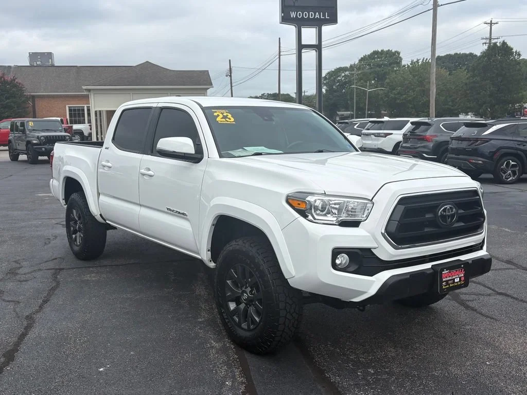 Used 2023 White Toyota SR5 image 10