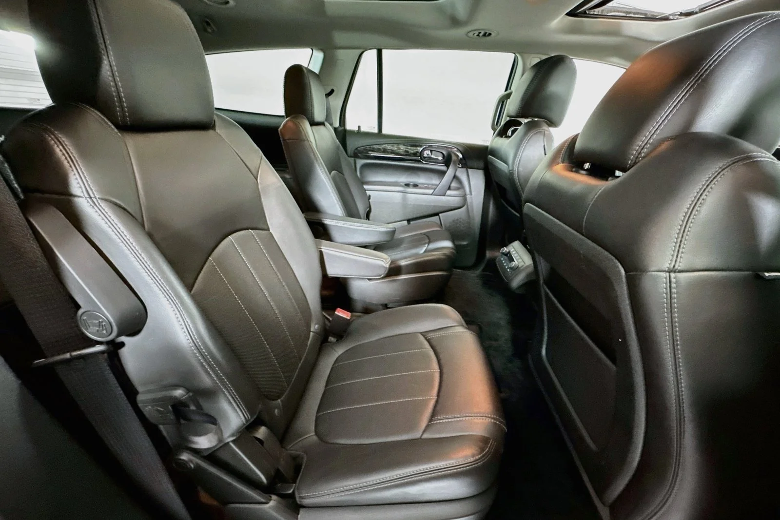 Used 2017 Ebony Twilight Metallic Buick Premium image 24