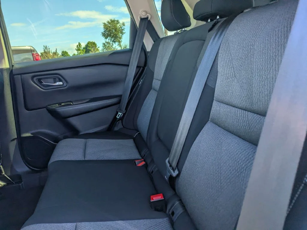 Used 2024 Gray Nissan SV image 15