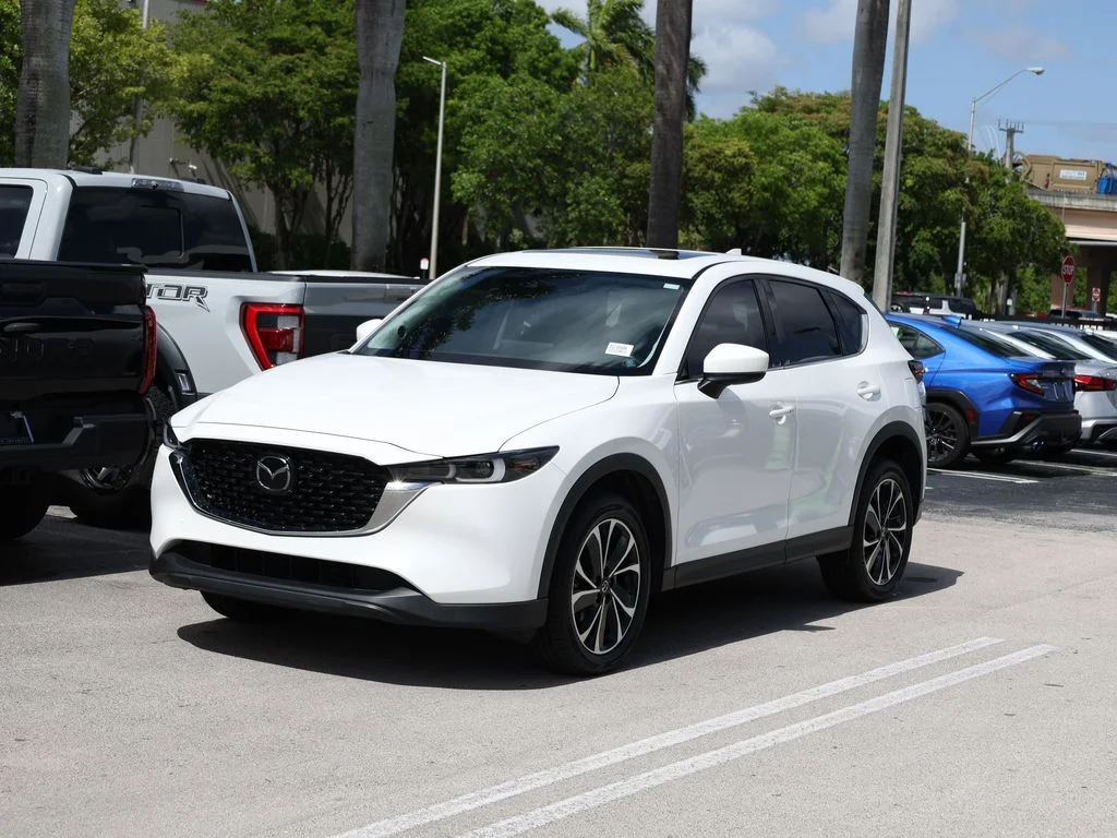2022 Mazda CX-5 S Premium package Auto AWD's photo