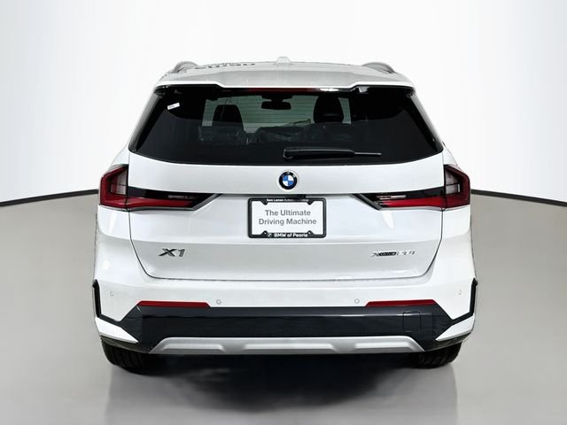 New 2026 White Metallic BMW xDrive28i image 6