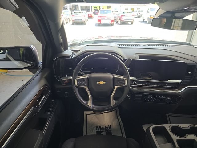 Used 2023 White Chevrolet LT image 12