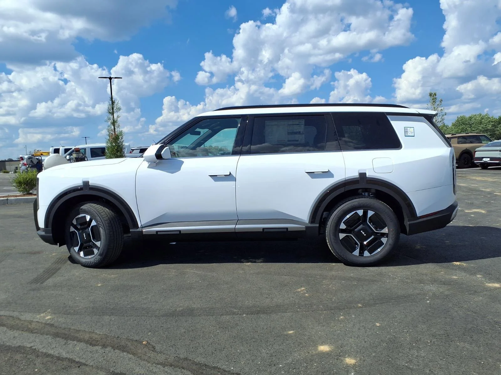 New 2027 Glacial White Pearl KIA EX AWD image 19