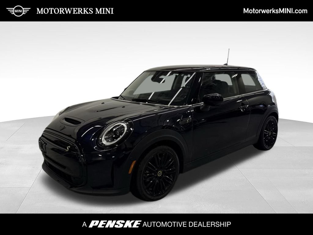 2024 MINI Hardtop Cooper SE's photo