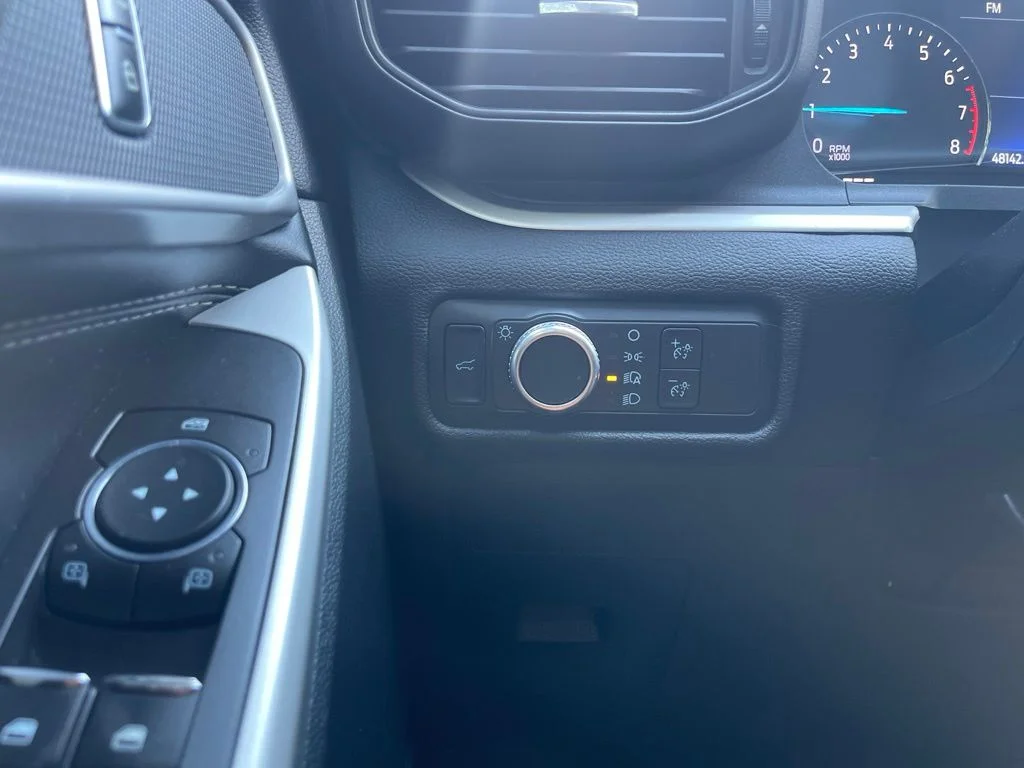 Used 2021 Blue Ford XLT image 25