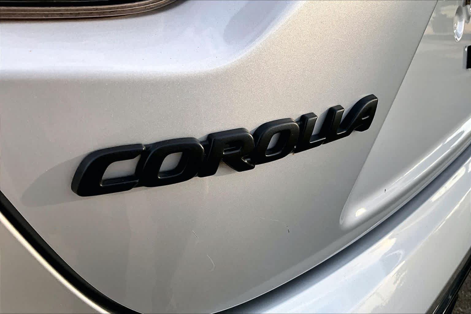 Used 2023 Classic Silver Metallic Toyota SE image 30