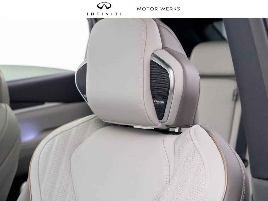New 2027 Black INFINITI Autograph image 18