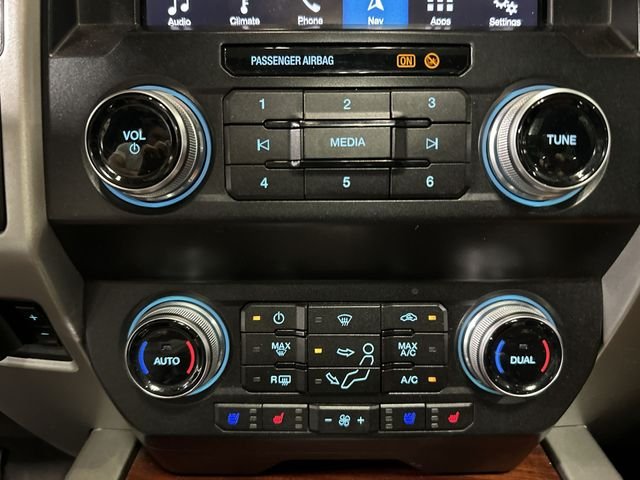 Used 2019  Ford King Ranch image 21