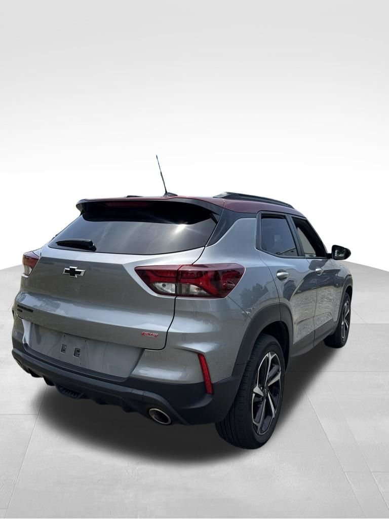 Used 2023 Gray Chevrolet RS image 2