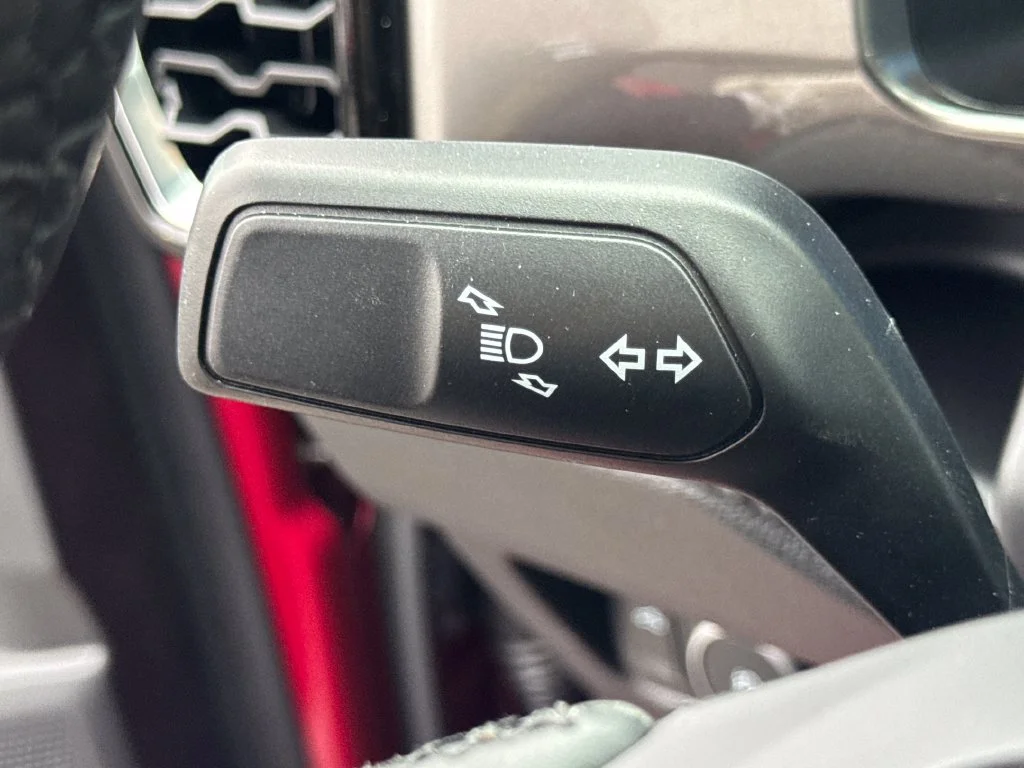 Used 2025 Ruby Red Metallic Ford XLT image 35