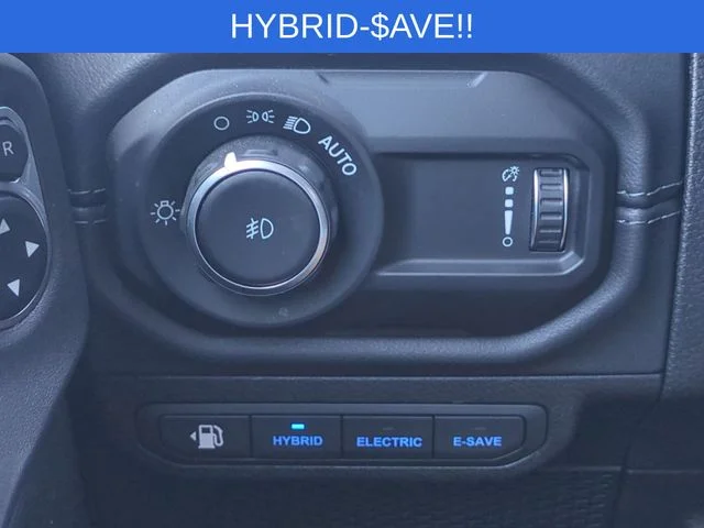 Used 2025 Gray Jeep Sahara 4xe image 16