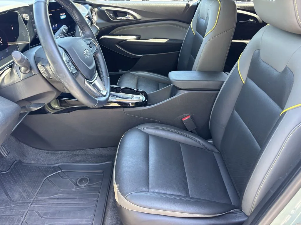 Used 2025 Cacti Green Chevrolet ACTIV image 16