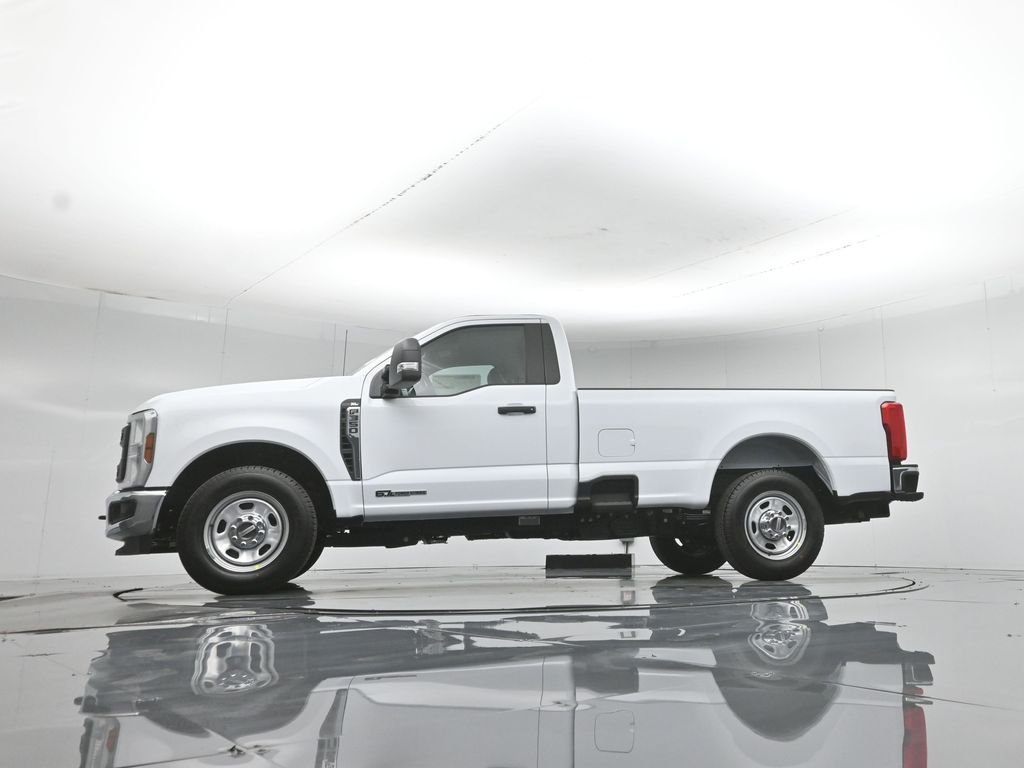 New 2026 Oxford White Ford XL image 46
