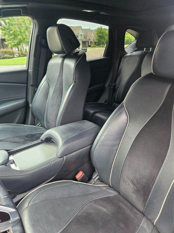 Used 2019 Performance Red Pearl Acura SH-AWD w/A-SPEC image 6
