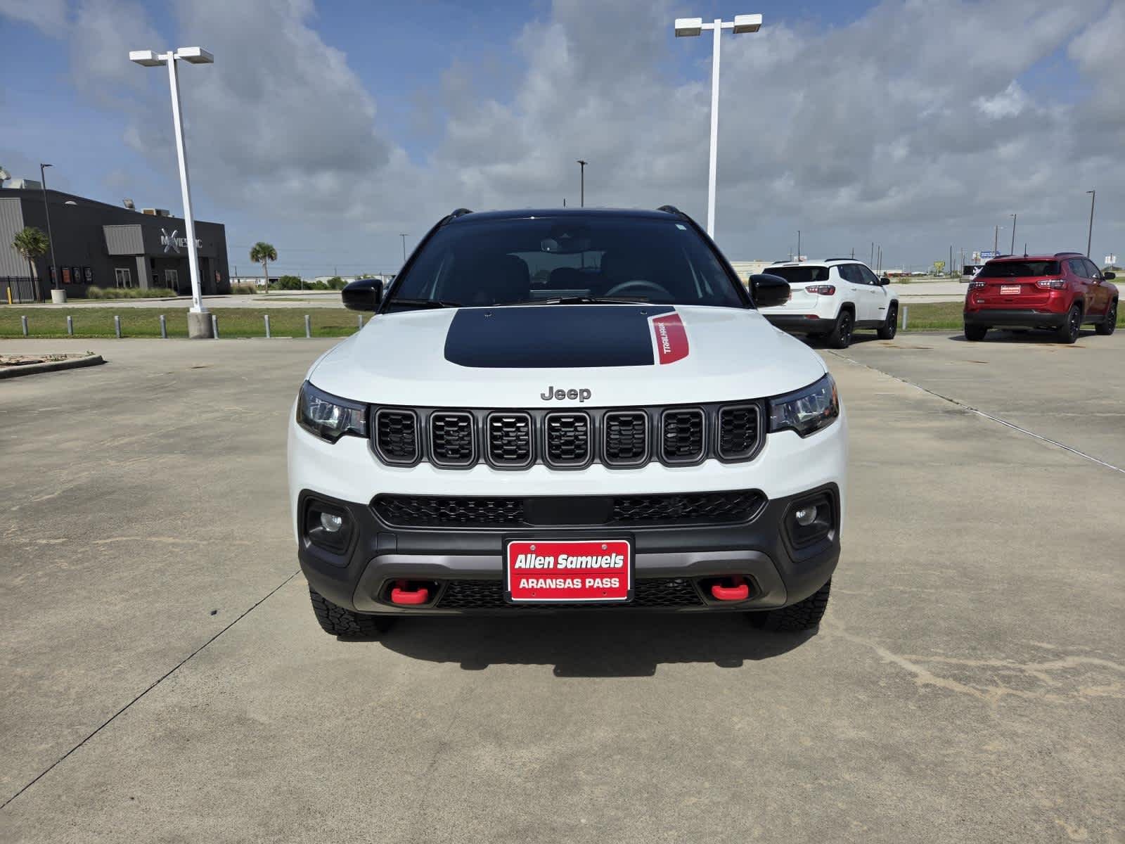 New 2026 Bright White Clearcoat Jeep Trailhawk image 8