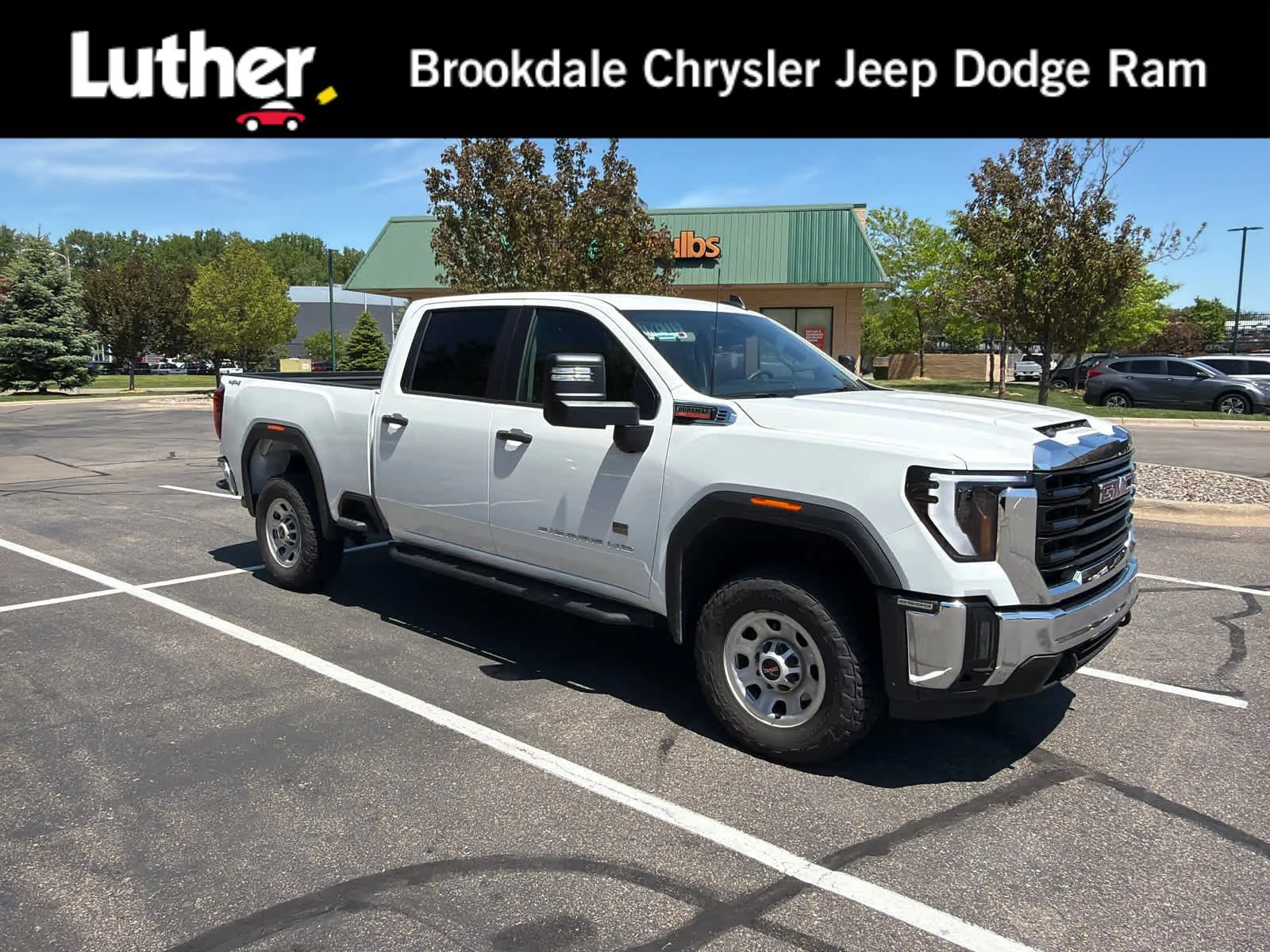 2024 GMC Sierra 4WD Crew Cab Standard Box Pro's photo