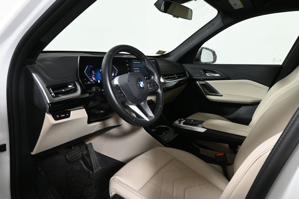 Certified Used 2024 Alpine White BMW xDrive28i image 4