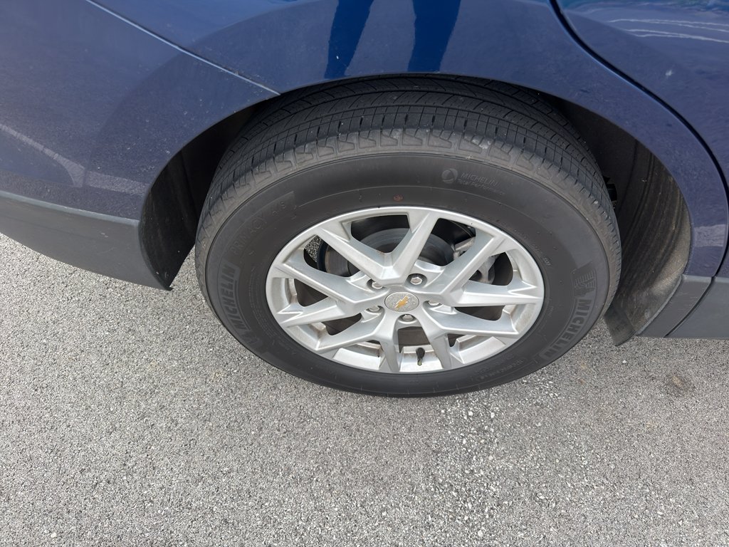 Used 2022 Blue Glow Metallic Chevrolet LT image 7