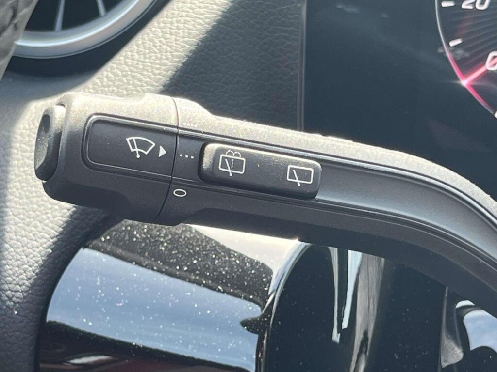 New 2026 Polar White Mercedes-Benz GLA 250 image 37