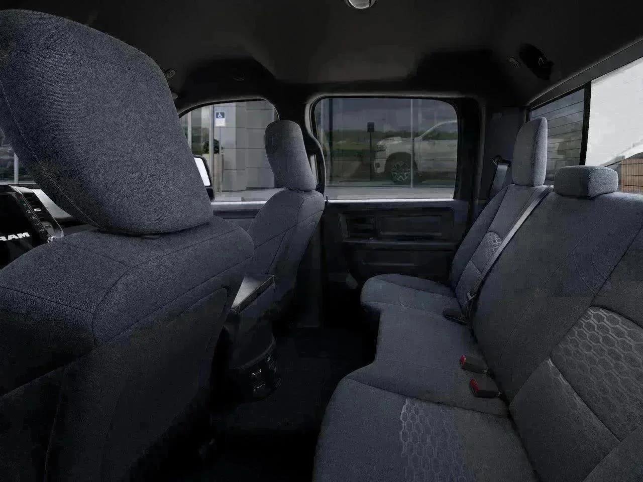 New 2026 Granite Crystal Metallic Clearcoat RAM Tradesman image 39