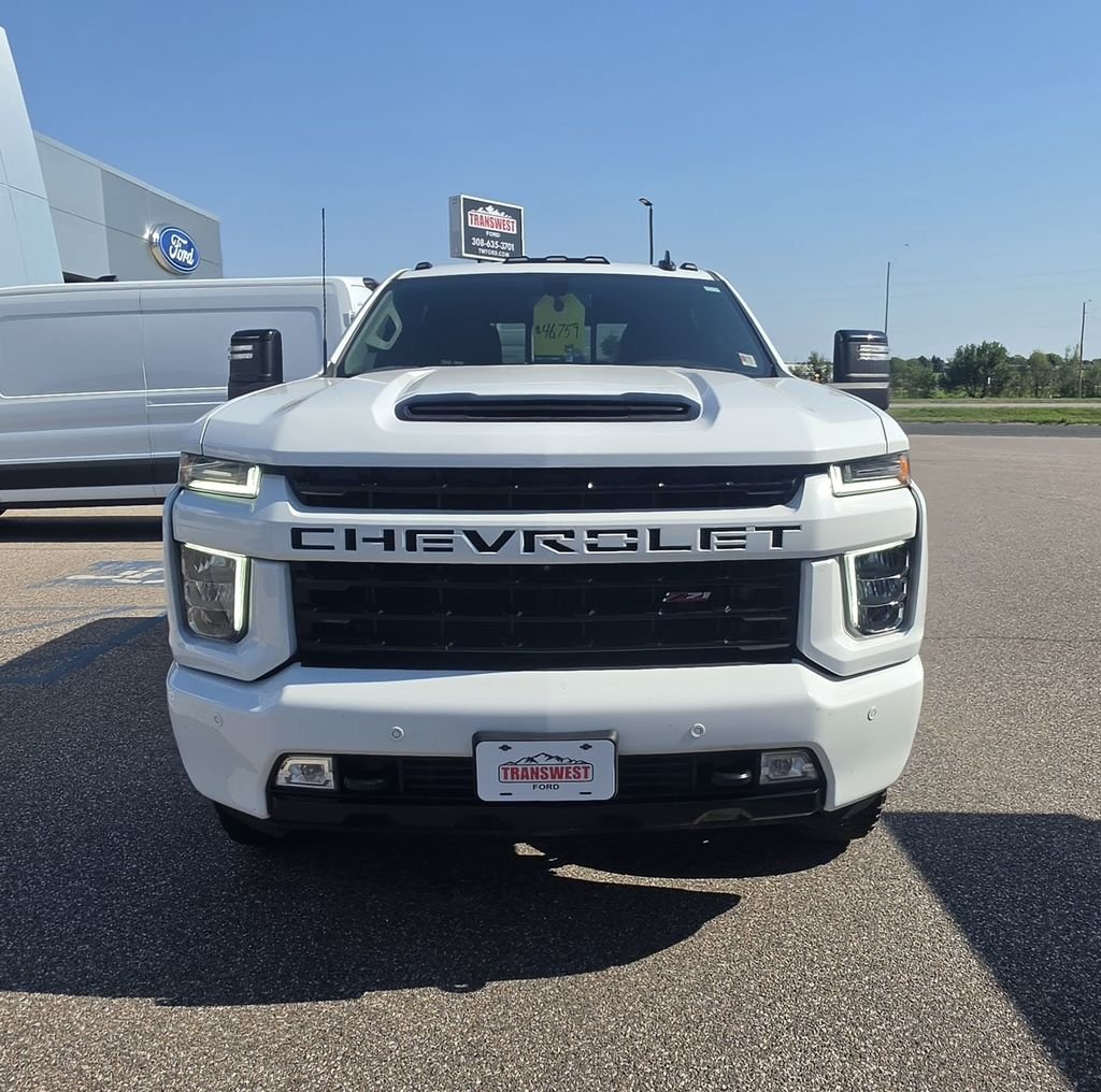 Used 2023 Summit White Chevrolet LT image 4