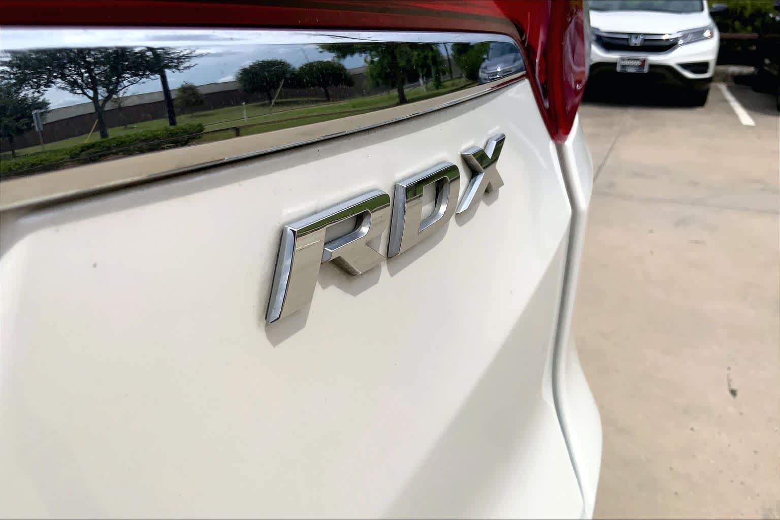 Used 2017 White Diamond Pearl Acura w/Technology Pkg image 10
