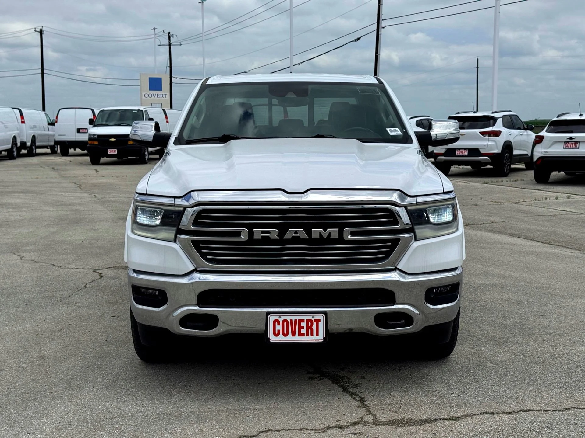 Used 2022 Bright White Clearcoat Ram Laramie image 4