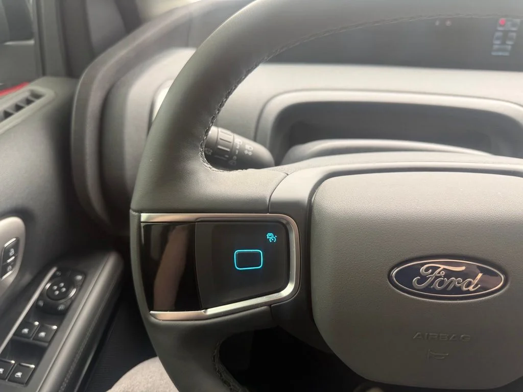 New 2026 Space Silver Metallic Ford MAX Active image 15