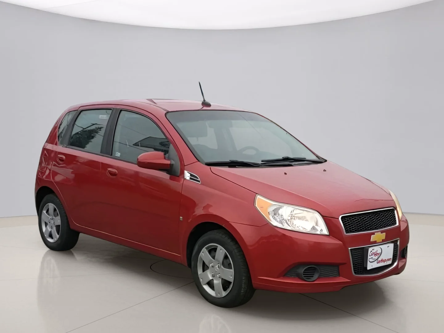 Used 2009 Red Chevrolet AVEO5 LT image 8