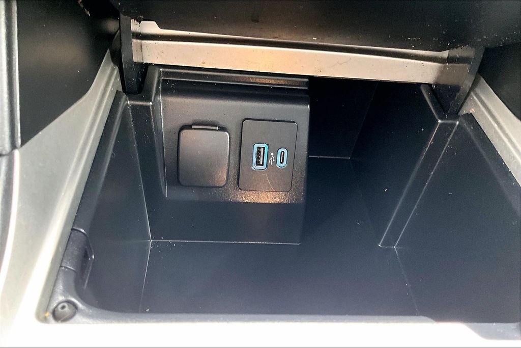 2022 Ford Explorer XLT - Photo 34