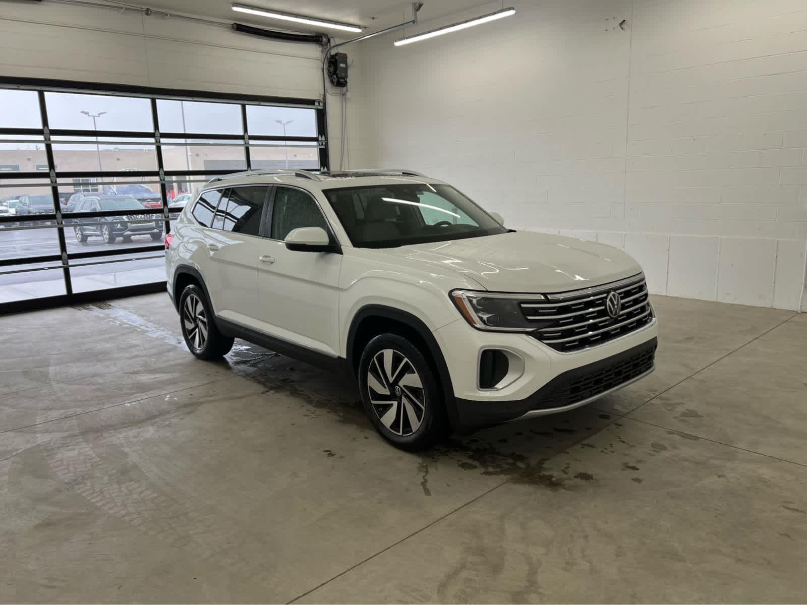 2026 Volkswagen Atlas SEL - Photo 5