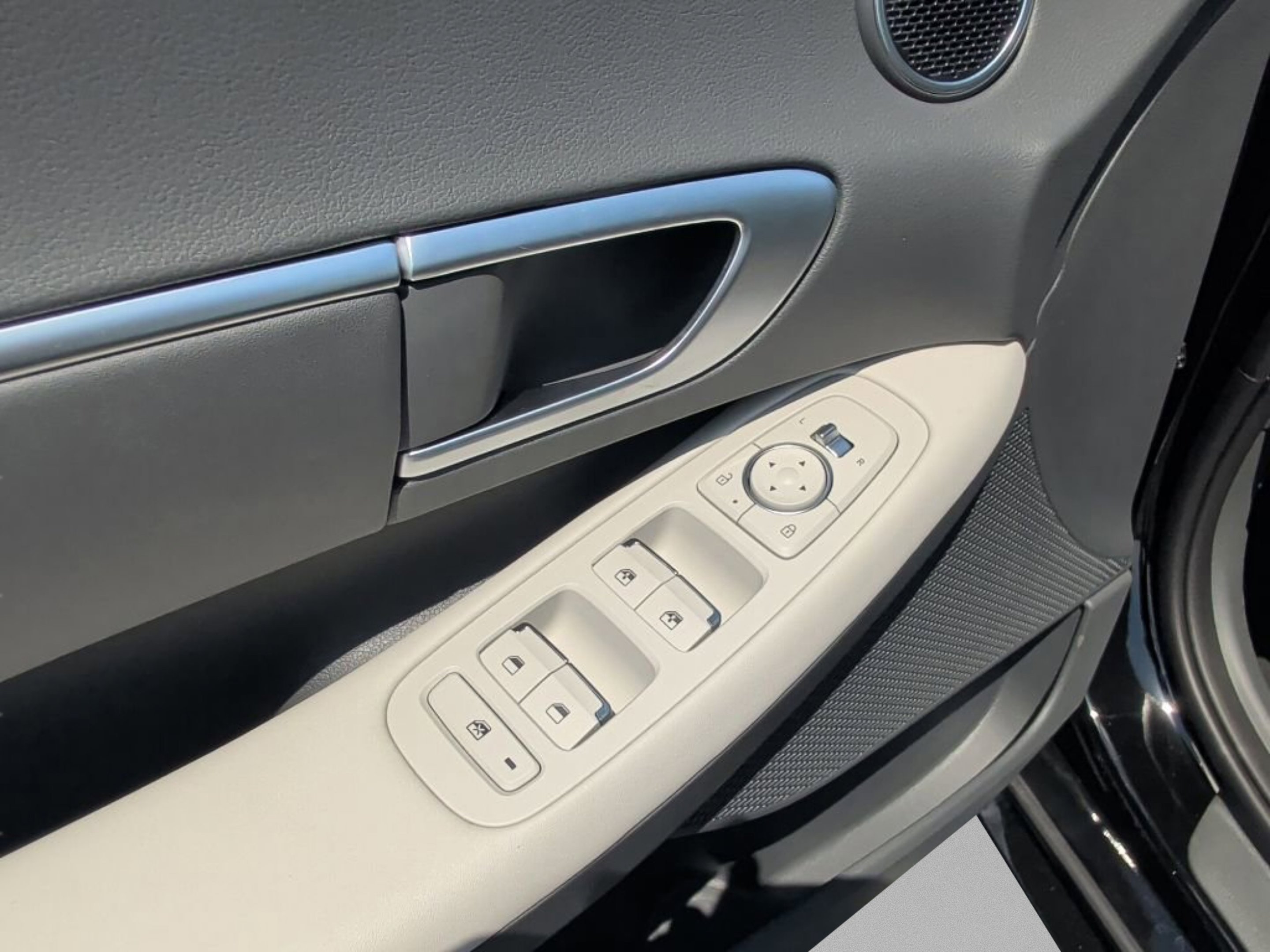 New 2026 Abyss Black Hyundai SEL Sport image 16