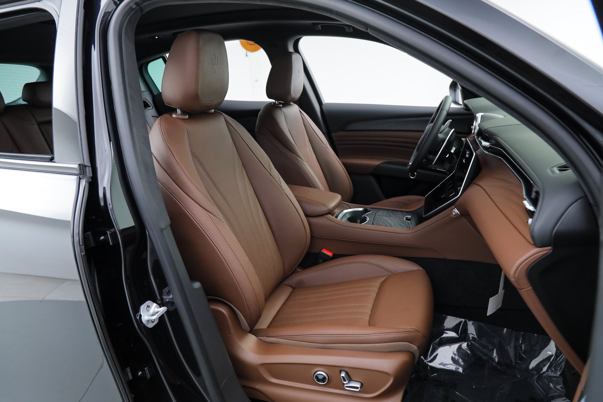 New 2026 Black Maserati Modena image 11