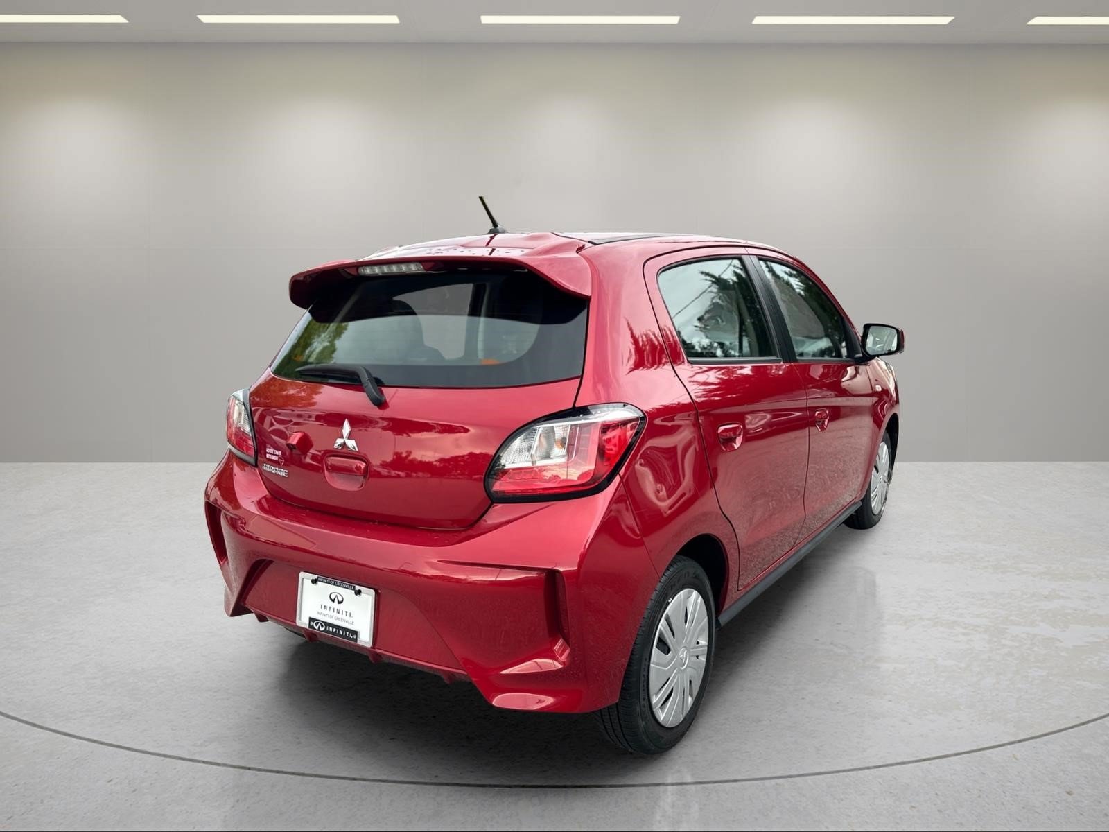 Used 2024 Wine Red Mitsubishi ES image 5